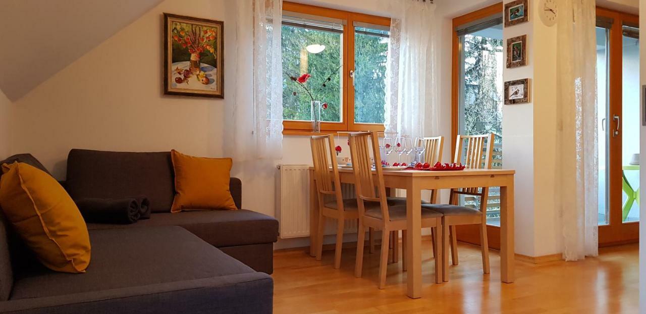 Yellow Apartma Kranjska Gora Apartment Exterior photo